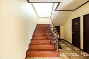 OYO 360 De Phunchai Hometel, Lamphun, Lamphun