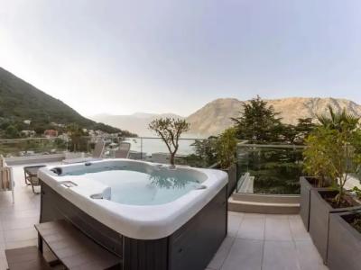 Hyatt Regency Kotor Bay Resort - 91