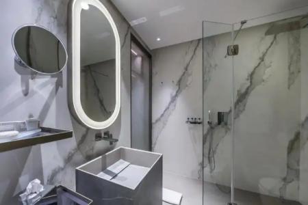 The Regency, Rome, a Tribute Portfolio - 101