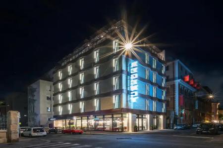 The Regency, Rome, a Tribute Portfolio - 33