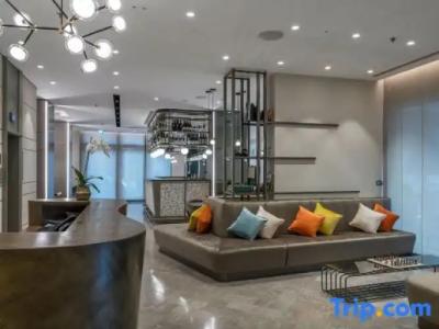 The Regency, Rome, a Tribute Portfolio - 110
