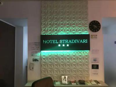 Stradivari - 24
