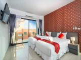 Deluxe Double room with pool view
