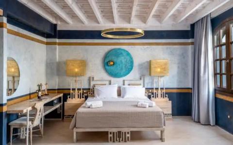 10GR Boutique & Wine Bar - 78