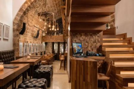 10GR Boutique & Wine Bar - 28