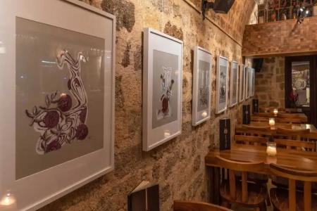 10GR Boutique & Wine Bar - 12