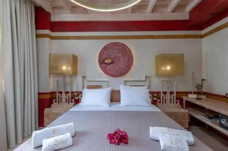 10GR Boutique & Wine Bar - 63