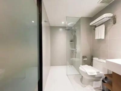 Aspira One Sutthisan - 81