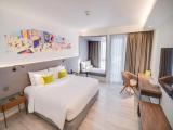Deluxe Double room with city view