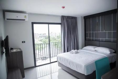 Hallton Bangkok - 43