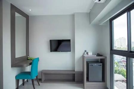 Hallton Bangkok - 15