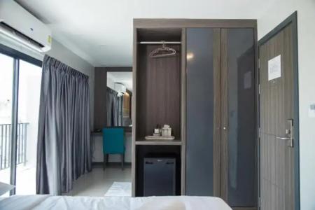 Hallton Bangkok - 23