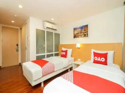 OYO 225 Premier Place Bangkok - 34