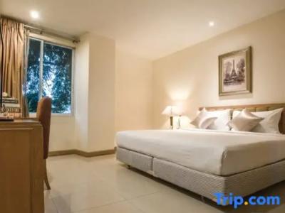 Hope Land Sukhumvit 24 - 101