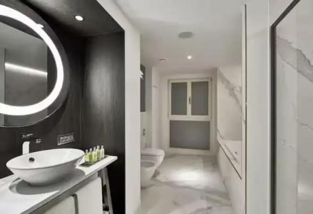 DoubleTree By Hilton Trieste - 50