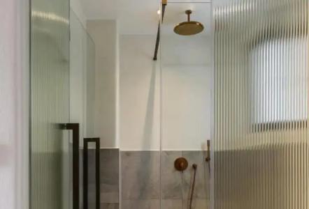 Charisma and Wellness Suites - 31