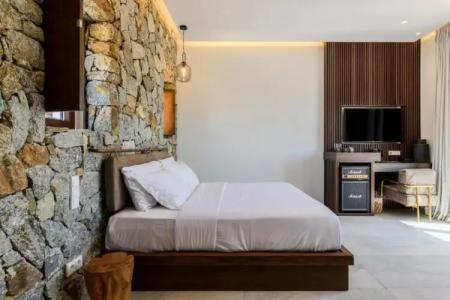 Charisma and Wellness Suites - 33