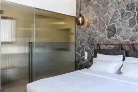 Charisma and Wellness Suites - 68