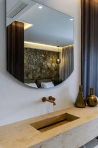 Charisma and Wellness Suites - 11