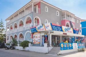 Dados Hotel, Laganas