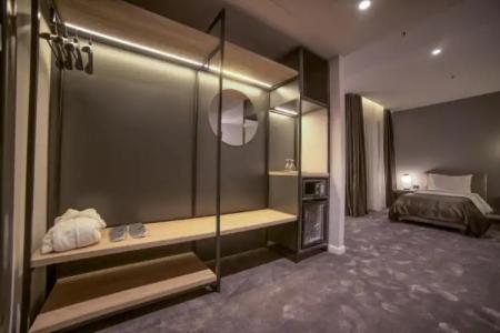 Boscovich Boutique - 6