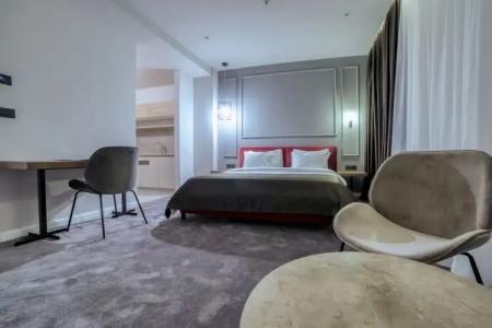 Boscovich Boutique - 28