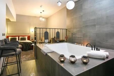 Boscovich Boutique - 17