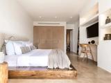 4 Bedrooms Villa