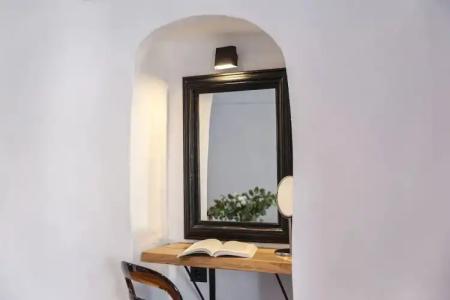 Pearl of Caldera Oia - Boutique by Pearl Collection - 140