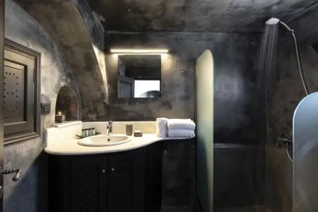 Pearl of Caldera Oia - Boutique by Pearl Collection - 253