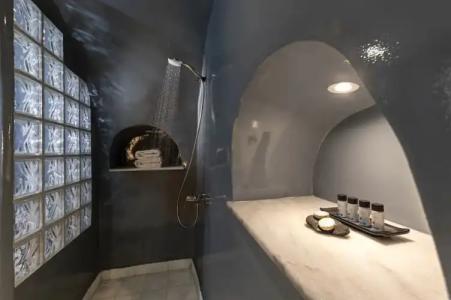 Pearl of Caldera Oia - Boutique by Pearl Collection - 257