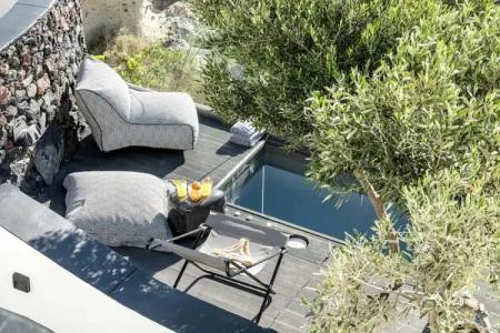 Pearl of Caldera Oia - Boutique by Pearl Collection - 104