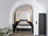 Deluxe Suite with balcony and with mountain view