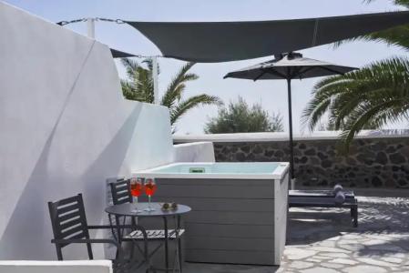 Mr and Mrs White Santorini - 22