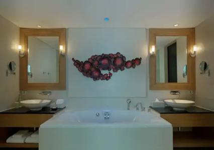 Avani Plus Mai Khao Phuket Suites - 34