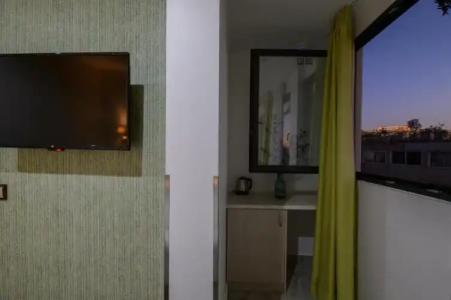 Athens Starlight - 114