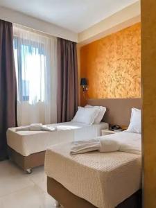 Athens Starlight - 107