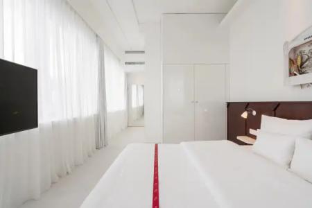 Ruby Leni Dusseldorf - 17