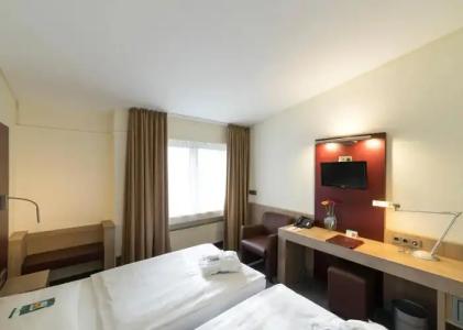 Gustav-Stresemann-Institut - 5