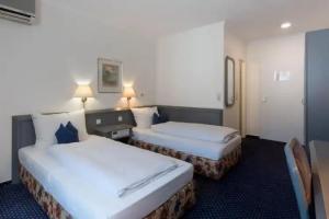 Hotel Belmont Classic