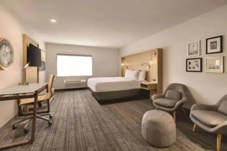 Radisson Atlanta Airport - 13