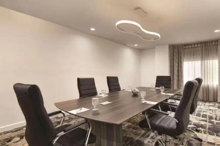 Radisson Atlanta Airport - 17