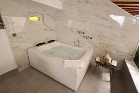 mustang suite - 116