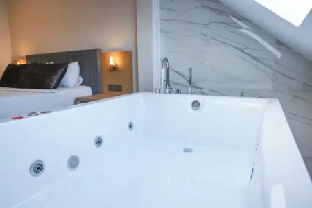 mustang suite - 11