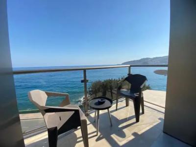 ON ALETA ROOM designed for adults - 82