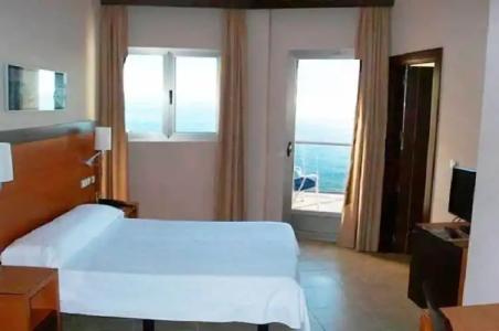 ON ALETA ROOM designed for adults - 2