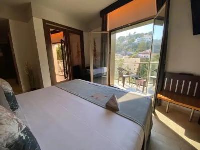 ON ALETA ROOM designed for adults - 64