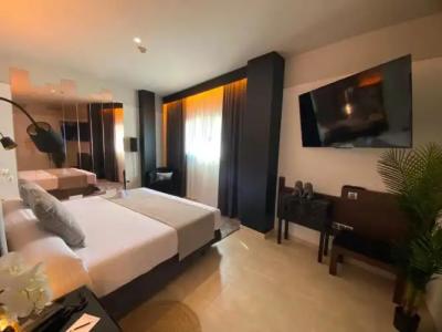ON ALETA ROOM designed for adults - 91