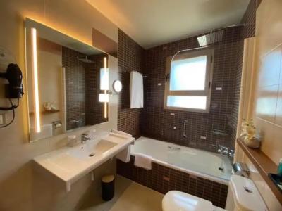 ON ALETA ROOM designed for adults - 73