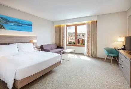 Hilton Garden Inn - 114